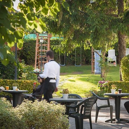 Park Hotel Dei Massimi โรม ภายนอก รูปภาพ