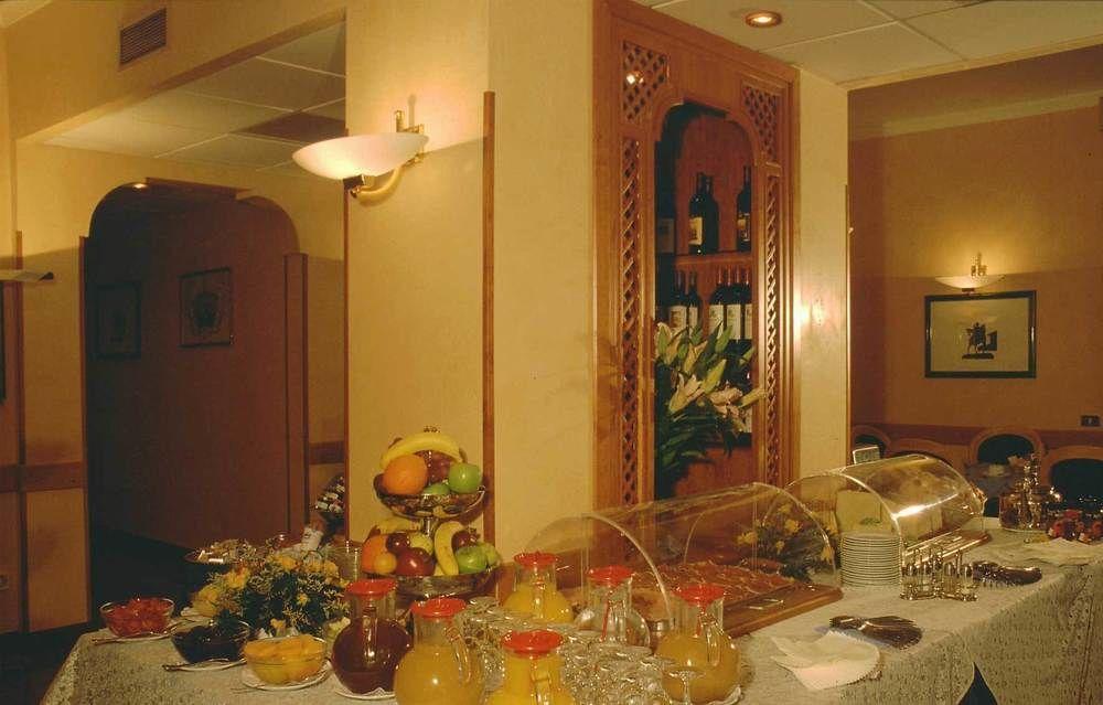 Park Hotel Dei Massimi โรม ภายนอก รูปภาพ