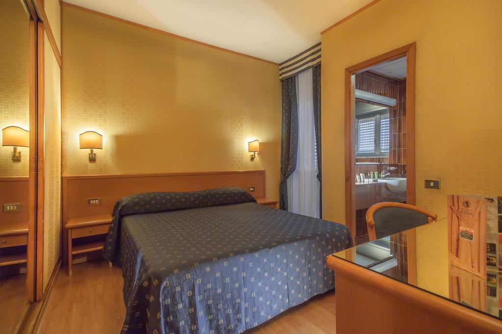 Park Hotel Dei Massimi โรม ภายนอก รูปภาพ